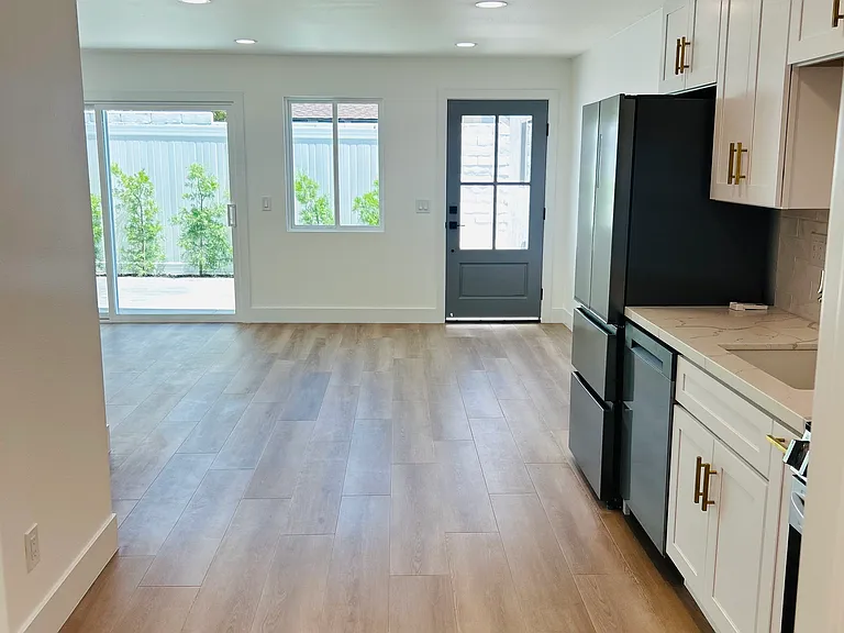 6281 Balmoral Dr #2 — Photo 29