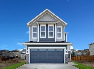 243 N Silver Spruce Grv SW, Calgary, AB T2X5M2