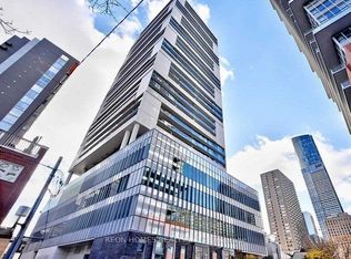 89 McGill St #2102, Toronto, ON M5B 0B1