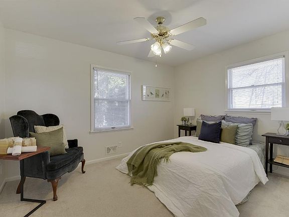 4th image of 2162 Stewart Ave #2