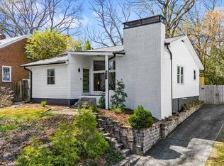 804 Willowbrook Dr, Greensboro, NC 27403