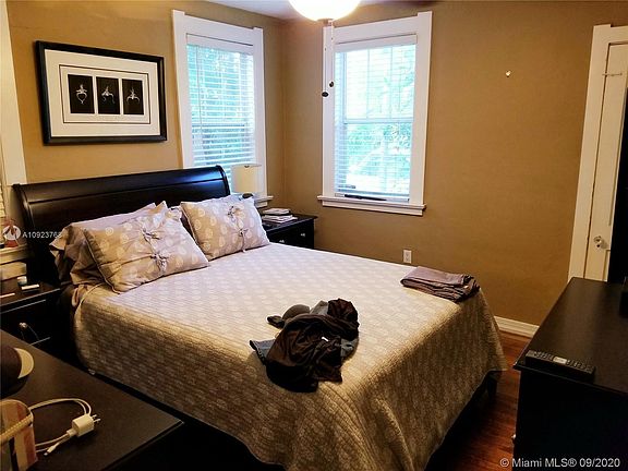 3rd image of 11420 NE 8th Ave #11420