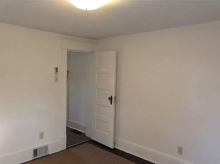 1115 Vassar Ave — Photo 5