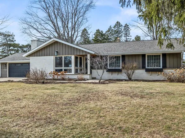 W290N7815 Park DRIVE, Hartland, WI 53029