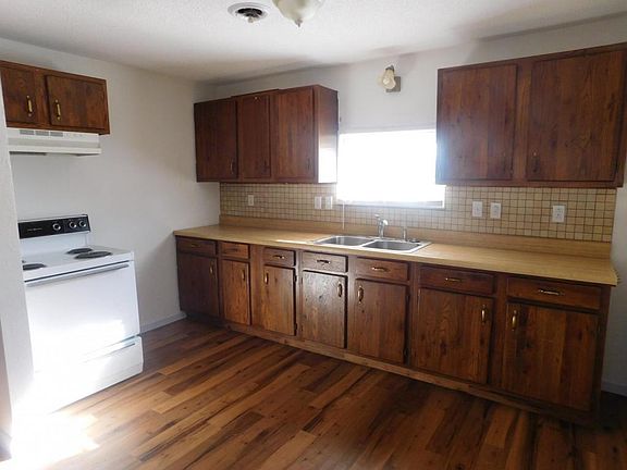 2nd image of 1308 1/2 Virginia Ave