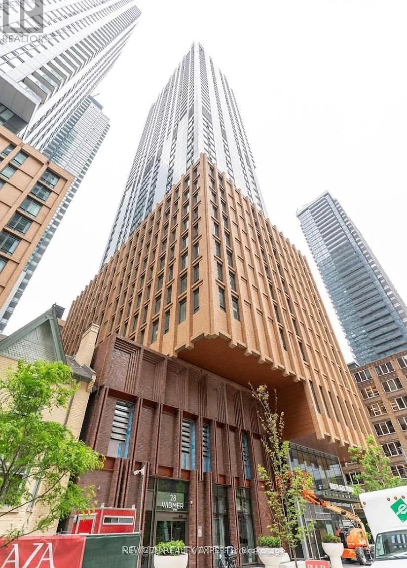 2 bed, $3,100 — Photo 1