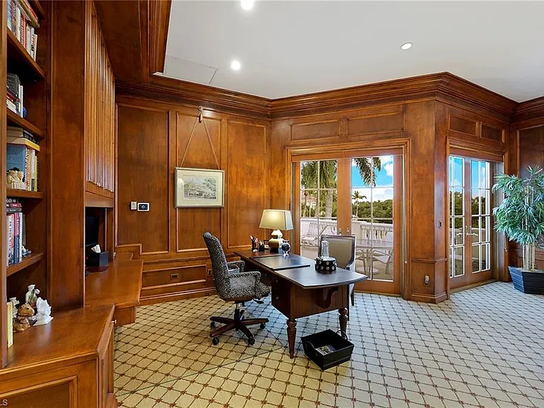27710 Marina Isle Ct — Photo 44