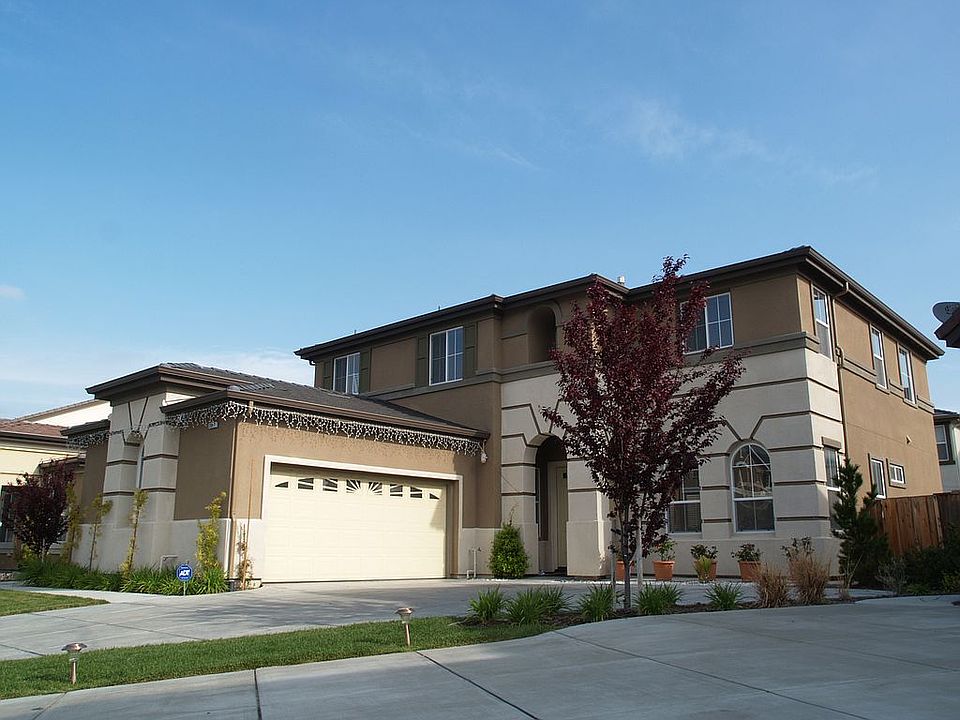 1st image of 35971 Bronze St