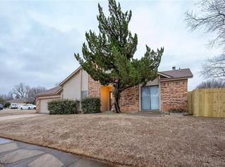 1108 Pruett Dr, Edmond, OK 73003