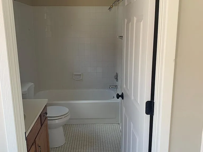 290 Le Parc Cir — Photo 20