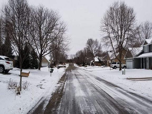 5th image of 2221 Oak Glen Dr