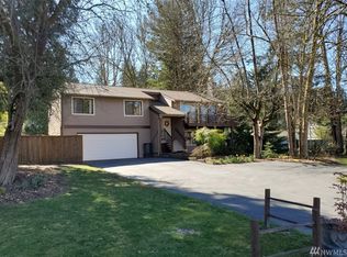 8429 NE 170th St, Kenmore, WA 98028