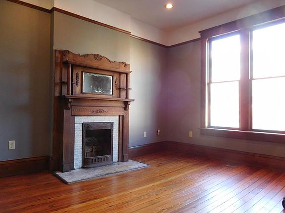 2nd image of 1263 Market St Floor 2