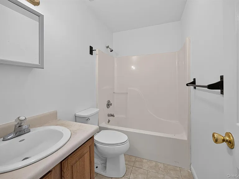41 Genung St #41 — Photo 15