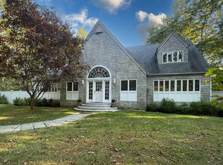 97 Laurel Valley Dr, Sag Harbor, NY 11963