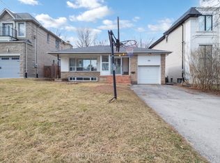 49 Viamede Cres, Toronto, ON M2K 2A7