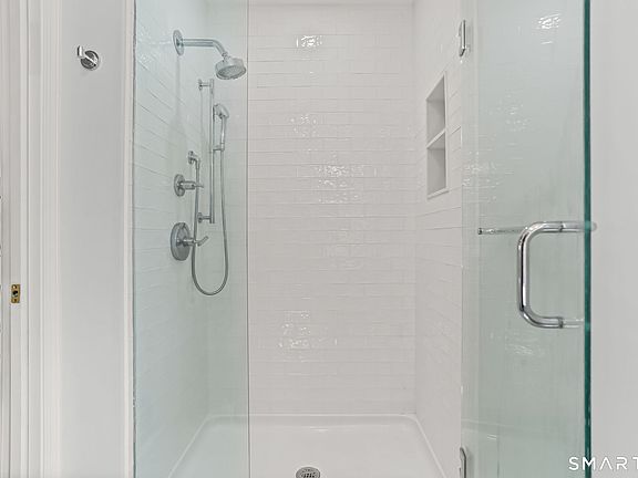 4th image of 298 Baton Lane #298 A