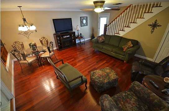 3rd image of 9003 Shady Oak Grove Ln