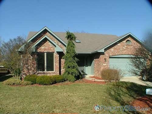 2nd image of 212 Overland Ct