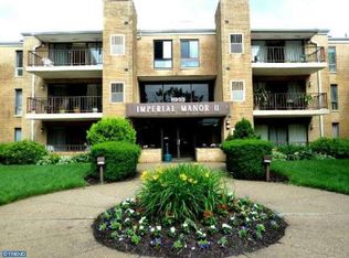 8950 Krewstown Rd #202, Philadelphia, PA 19115