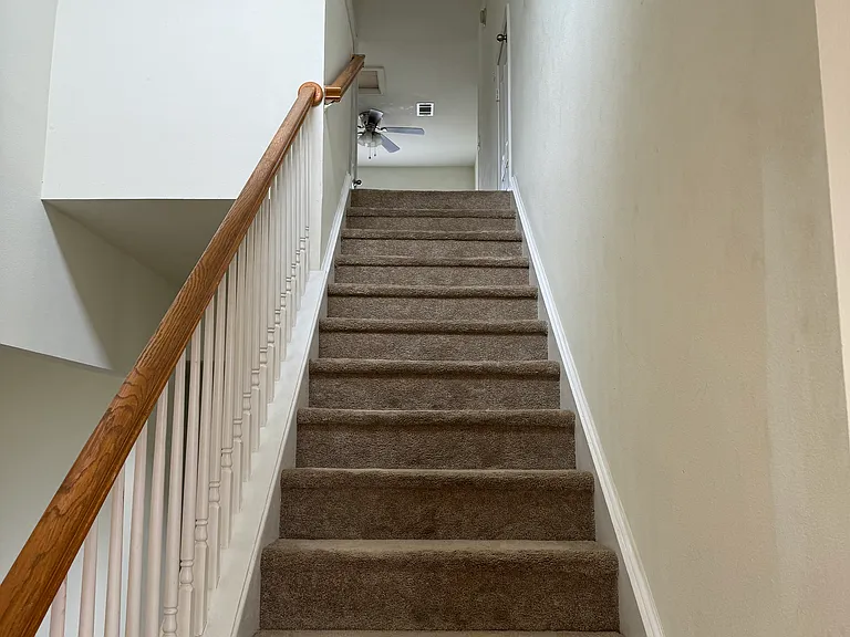 20042 Eastwood Dr — Photo 13