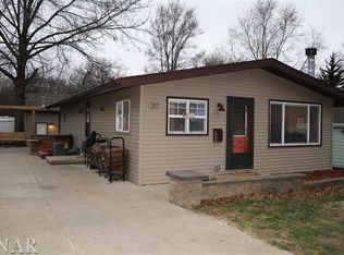 317 S Cain St, Clinton, IL 61727