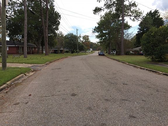 5th image of 1303 Marlowe Dr