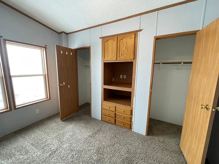 60 2nd St SW #16 — Photo 6