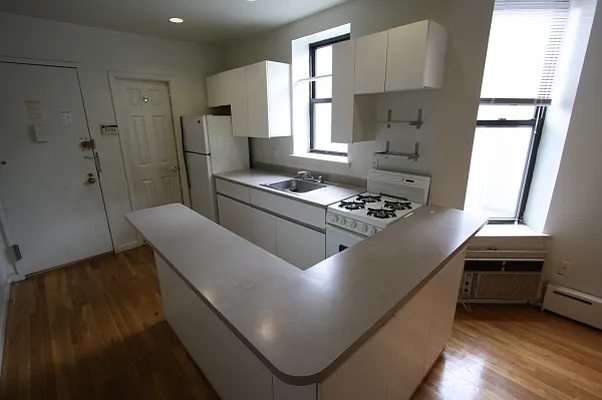 Rented by Citi Habitats | media 13