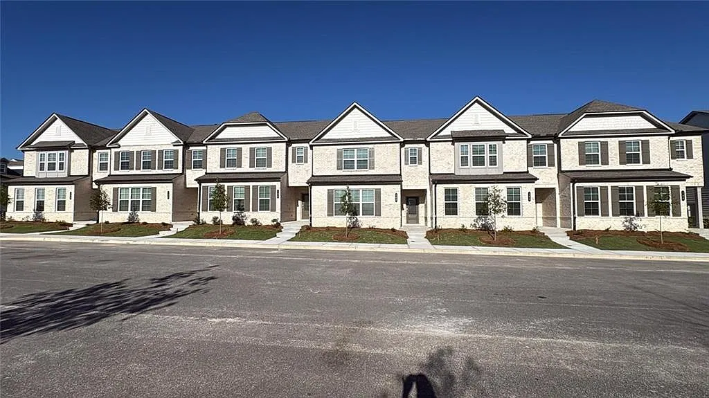 3 bed, 2.5 bath, 1928 sqft, $2,000 — Photo 2