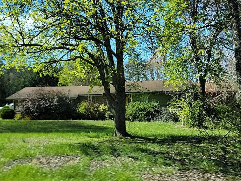 2nd image of 4537 Mockingbird Ln