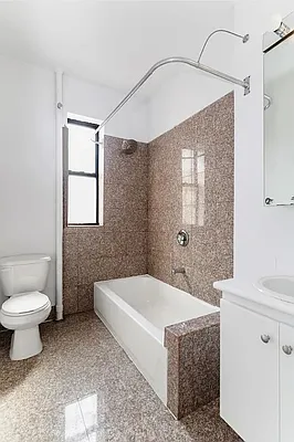 Rented by Bond New York | media 15