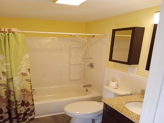3rd image of 5 1/2 Belknap Terrace #5H