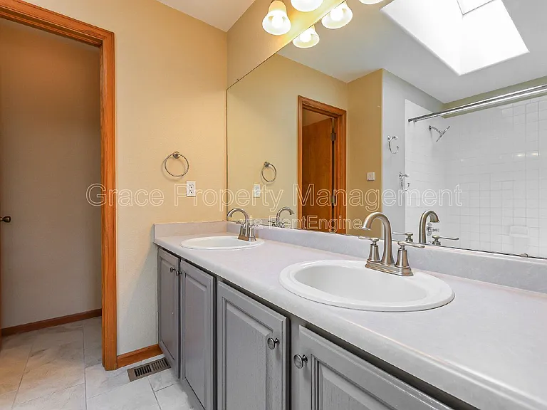 2329 Alpha Ct — Photo 11