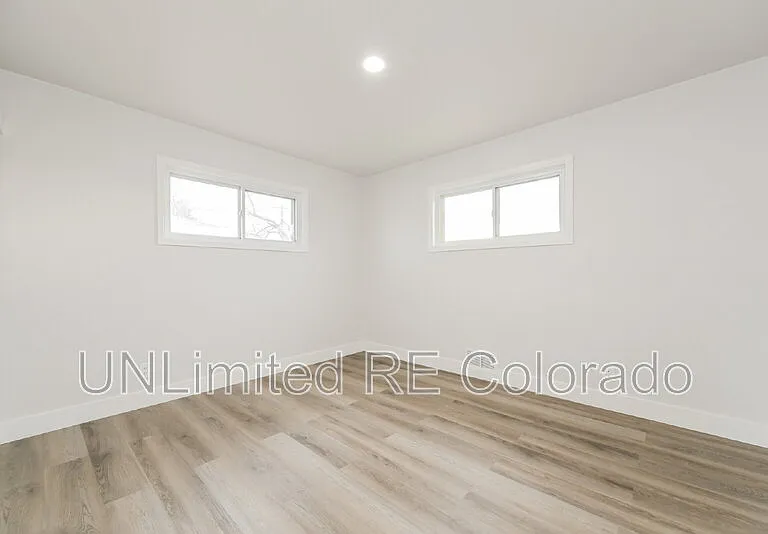 1350 Troy St — Photo 7