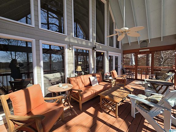 4th image of 403 Eureka Rd