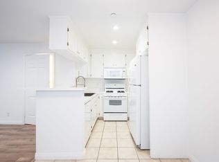 Discover Modern Townhome Living in Palms - 1 & 2 Bedrooms Available, Moments from Culver City!, Los Angeles, CA 90034