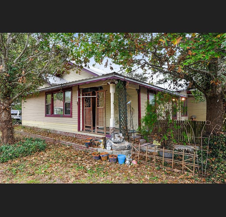 1st image of 146 Suter Pl