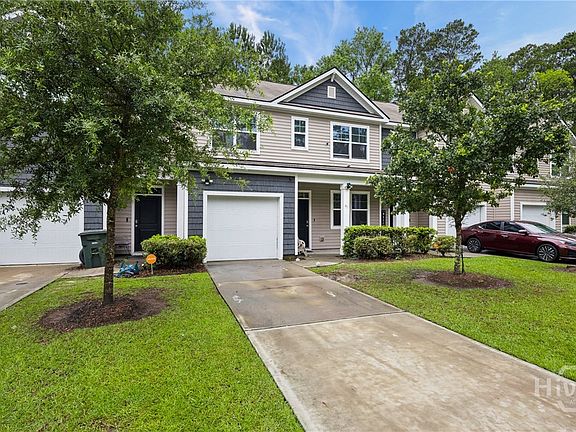 3rd image of 41 Villas Of Garrard Drive
