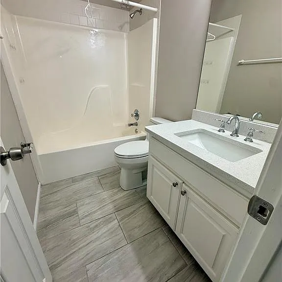 4169 Duncan Ives Dr — Photo 11