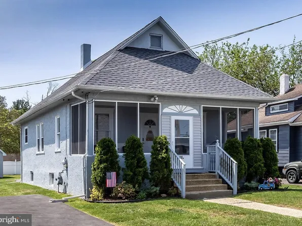 46 W Broad St, Gibbstown, NJ 08027