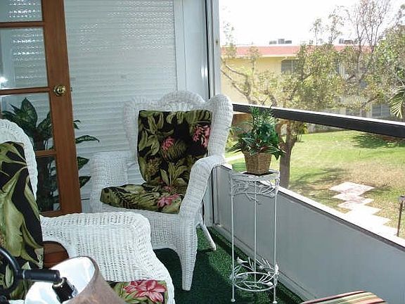 5th image of 4025 N Federal Hwy APT 325A