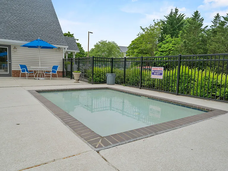 Salem Run Apartment Homes — Photo 28