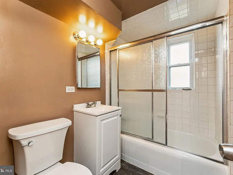 5424 Ferndale St — Photo 20