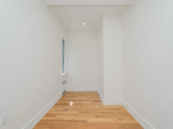 1753 East 21st Street image 33 of 49