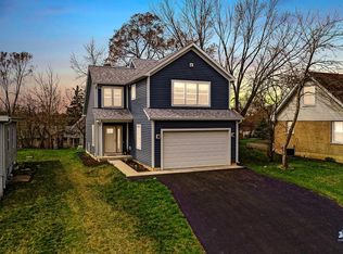 28555 W High Rd, Ingleside, IL 60041