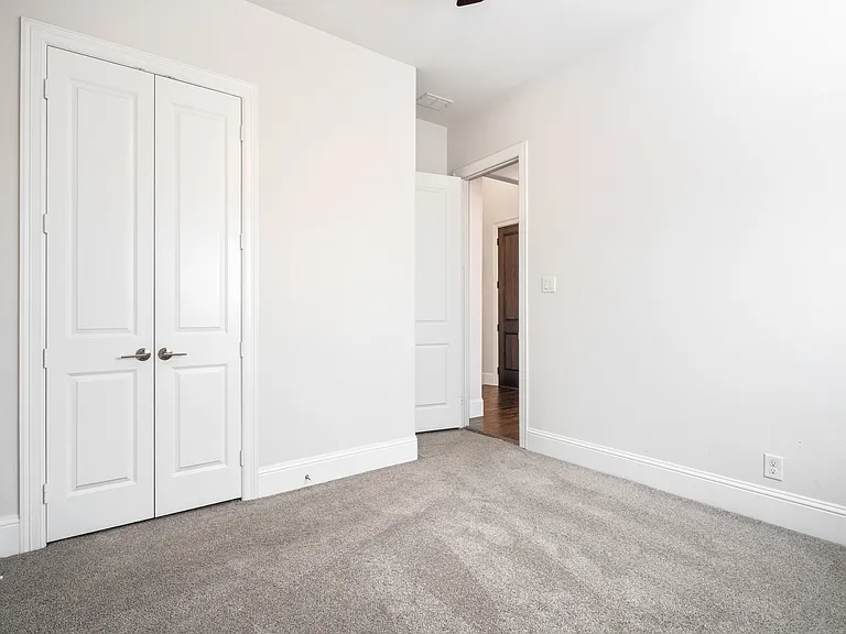 301 Ridgewood Dr — Photo 12