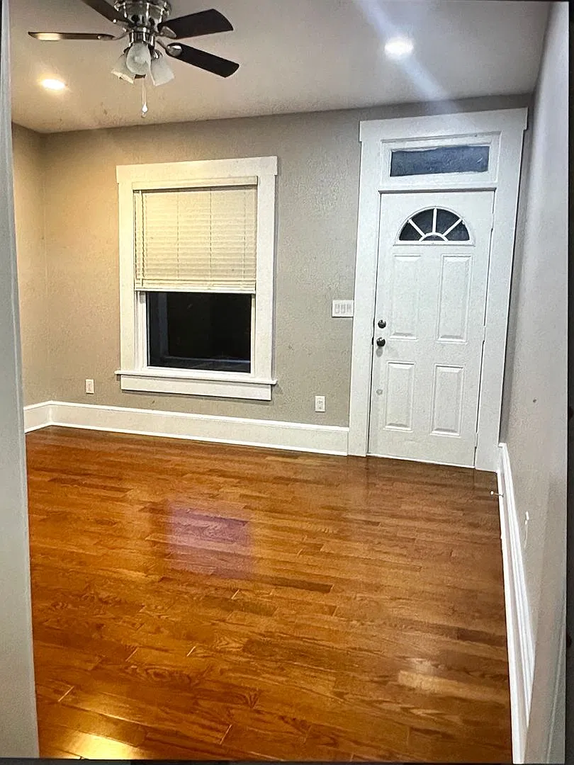 31-33 E. Blake Ave. — Photo 4