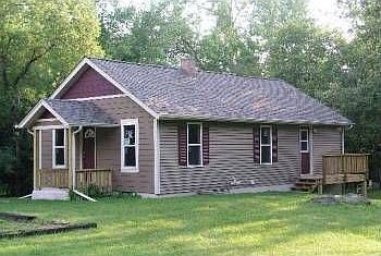 2nd image of 301 Robert St