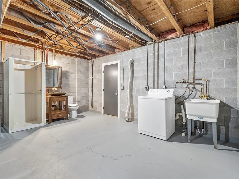 202D Stark Ave — Photo 20